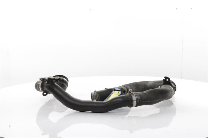 Gebruikte Intercooler Slang Peugeot 508 (F3/FB/FH/FP) 1.6 16V Hybrid 225 Prijs € 42,35 Inclusief btw aangeboden door Snuverink Autodemontage