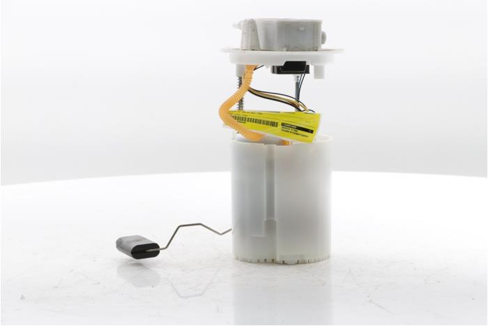 Gebruikte Tank element Pomp Renault Austral 1.3 Mild Hybrid 160 Prijs € 332,75 Inclusief btw aangeboden door Snuverink Autodemontage