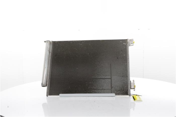 Gebruikte Airco Condensor Renault Captur II (RJB) 1.3 Mild Hybrid 140, TCe 140 16V Prijs € 55,00 Margeregeling aangeboden door Snuverink Autodemontage