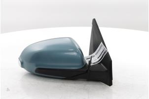 Gebruikte Buitenspiegel rechts Hyundai Kona (OS) 1.0 T-GDI 12V Prijs € 250,00 Margeregeling aangeboden door Snuverink Autodemontage