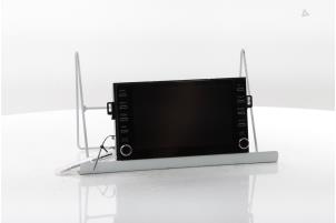 Gebruikte Display Interieur Toyota Yaris IV (P21/PA1/PH1) 1.5 12V Hybrid 115 Prijs € 450,00 Margeregeling aangeboden door Snuverink Autodemontage