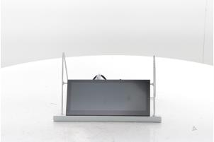 Gebruikte Display Interieur Peugeot 5008 II (M4/MC/MJ/MR) 1.2 12V e-THP PureTech 130 Prijs € 350,90 Inclusief btw aangeboden door Snuverink Autodemontage