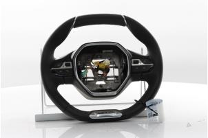 Gebruikte Stuurwiel Peugeot 5008 II (M4/MC/MJ/MR) 1.2 12V e-THP PureTech 130 Prijs € 187,55 Inclusief btw aangeboden door Snuverink Autodemontage