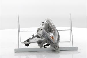 Gebruikte Clignoteur links Mazda CX-3 (DJ/DK) 2.0 SkyActiv-G 121 Prijs € 40,00 Margeregeling aangeboden door Snuverink Autodemontage