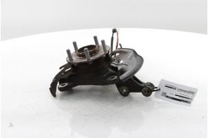 Gebruikte Fusee rechts-voor Mazda CX-3 (DJ/DK) 2.0 SkyActiv-G 121 Prijs € 95,00 Margeregeling aangeboden door Snuverink Autodemontage