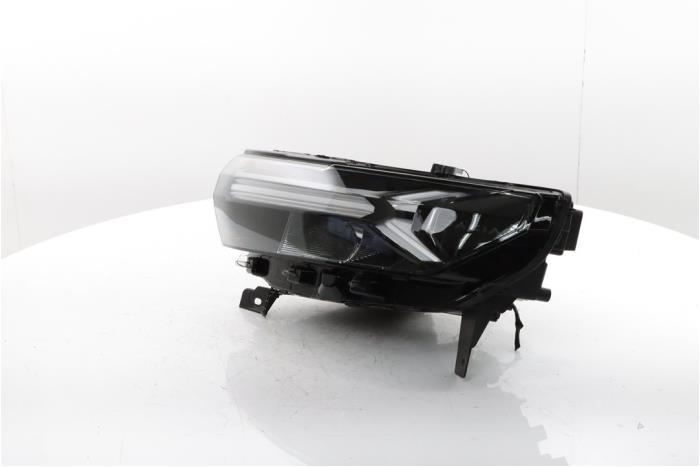 Koplamp links van een Dacia Duster (DJF) 1.6 Hybrid 140 16V 2025