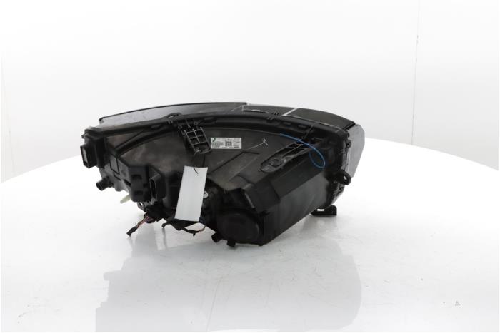 Koplamp links van een Dacia Duster (DJF) 1.6 Hybrid 140 16V 2025