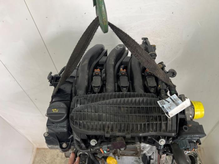 Motor van een Peugeot 208 I (CA/CC/CK/CL) 1.2 Vti 12V PureTech 82 2012