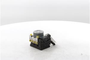 Gebruikte ABS Pomp Ford Puma 1.0 Ti-VCT EcoBoost mHEV 12V Prijs € 200,00 Margeregeling aangeboden door Snuverink Autodemontage