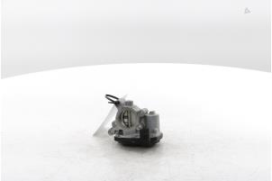 Gebruikte Gasklephuis Ford Puma 1.0 Ti-VCT EcoBoost mHEV 12V Prijs € 68,50 Margeregeling aangeboden door Snuverink Autodemontage