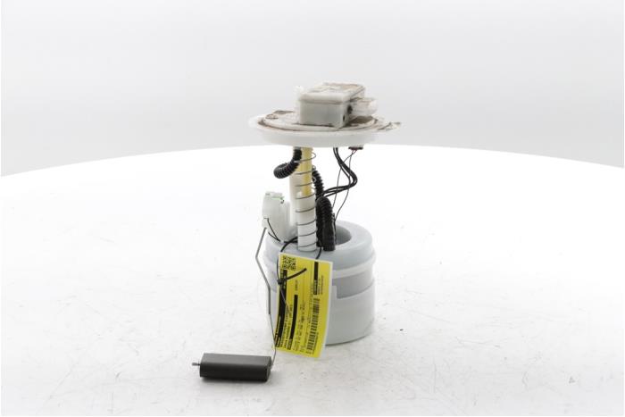 Gebruikte Tank element Pomp Dacia Sandero III 1.0 SCe 65 12V Prijs € 96,80 Inclusief btw aangeboden door Snuverink Autodemontage