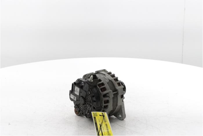 Alternator van een Dacia Sandero III 1.0 SCe 65 12V 2024