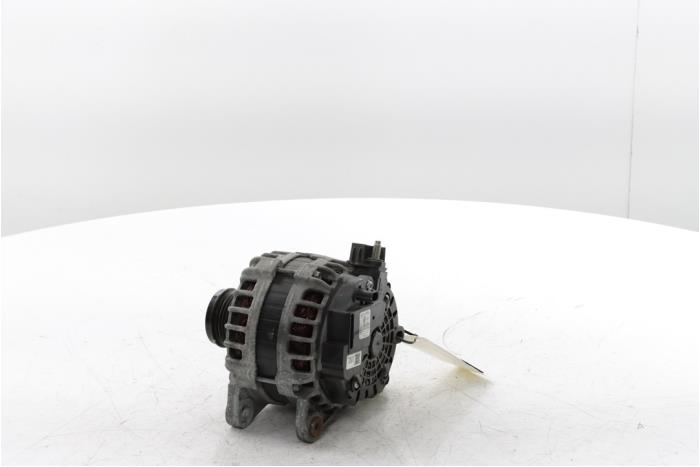 Alternator van een Dacia Sandero III 1.0 SCe 65 12V 2024