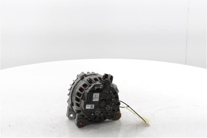 Alternator van een Dacia Sandero III 1.0 SCe 65 12V 2024