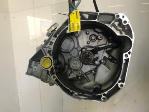 Gebruikte Versnellingsbak Dacia Sandero III 1.0 TCe 100 12V ECO-G Prijs € 1.050,00 Margeregeling aangeboden door Snuverink Autodemontage
