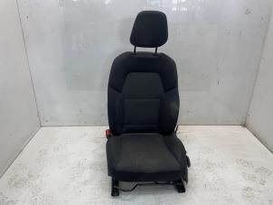 Gebruikte Stoel links Renault Clio V (RJAB) 1.0 SCe 65 12V Prijs € 296,45 Inclusief btw aangeboden door Snuverink Autodemontage
