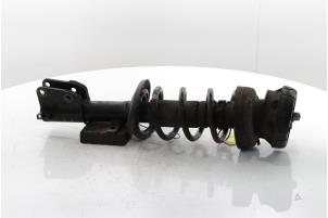 Gebruikte Schokdemperpoot links-voor Renault Trafic (1FL/2FL/3FL/4FL) 2.0 dCi 16V 120 Prijs € 78,65 Inclusief btw aangeboden door Snuverink Autodemontage