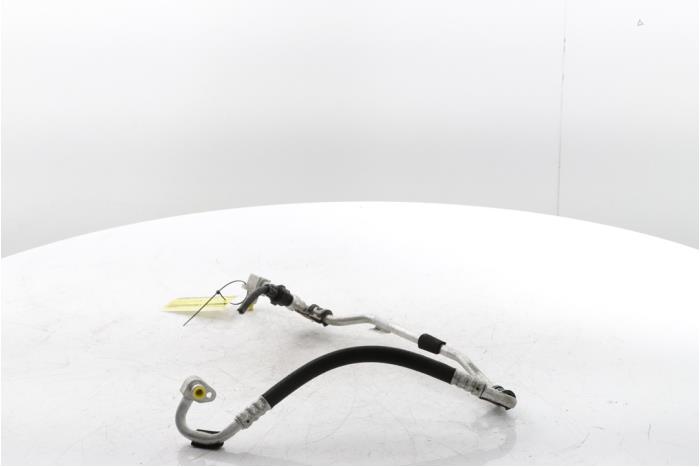 Airco Leiding van een Renault Trafic (1FL/2FL/3FL/4FL) 2.0 dCi 16V 120 2021