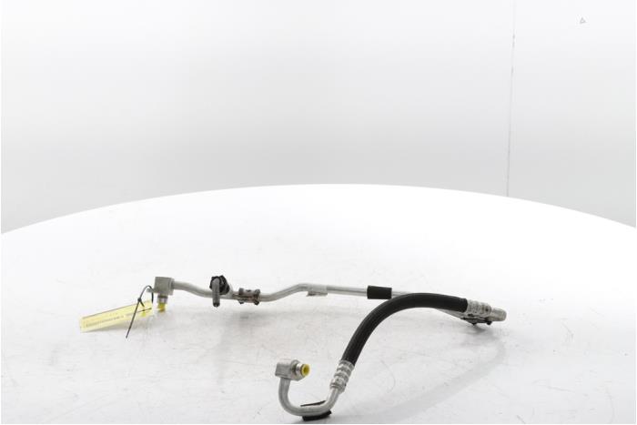 Airco Leiding van een Renault Trafic (1FL/2FL/3FL/4FL) 2.0 dCi 16V 120 2021