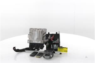Gebruikte Computer Motormanagement Renault Megane IV Estate (RFBK) 1.2 Energy TCE 130 Prijs € 325,00 Margeregeling aangeboden door Snuverink Autodemontage