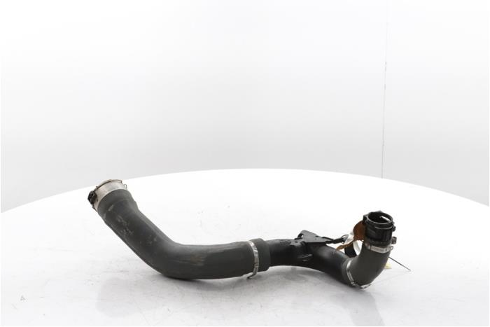 Gebruikte Intercooler Slang Renault Megane IV Estate (RFBK) 1.2 Energy TCE 130 Prijs € 95,00 Margeregeling aangeboden door Snuverink Autodemontage