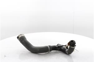 Gebruikte Intercooler Slang Renault Megane IV Estate (RFBK) 1.2 Energy TCE 130 Prijs € 150,00 Margeregeling aangeboden door Snuverink Autodemontage