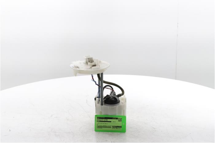 Gebruikte Tank element Pomp Opel Astra K Sports Tourer 1.4 Turbo 16V Prijs € 95,00 Margeregeling aangeboden door Snuverink Autodemontage
