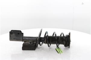 Gebruikte Mac Phersonpoot links-voor Opel Combo Cargo 1.2 110 Prijs € 102,85 Inclusief btw aangeboden door Snuverink Autodemontage