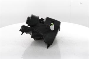 Gebruikte Luchtfilterhuis Opel Astra K Sports Tourer 1.4 Turbo 16V Prijs € 75,00 Margeregeling aangeboden door Snuverink Autodemontage