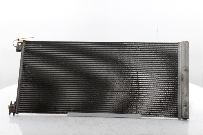 Gebruikte Airco Condensor Renault Trafic (1FL/2FL/3FL/4FL) 1.6 dCi Twin Turbo Prijs € 60,50 Inclusief btw aangeboden door Snuverink Autodemontage