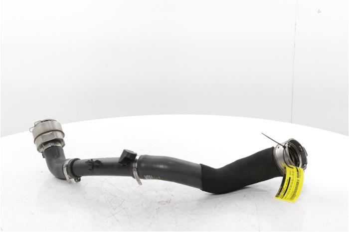 Gebruikte Intercooler Slang Renault Megane IV Estate (RFBK) 1.3 TCE 115 16V Prijs € 110,00 Margeregeling aangeboden door Snuverink Autodemontage