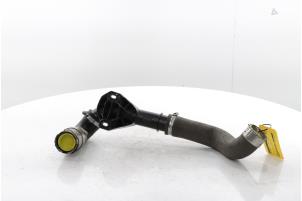 Gebruikte Intercooler Slang Renault Master III (MA/MB/MC/MD/MH/MF/MG/MH) 2.3 dCi 150 16V Prijs € 121,00 Inclusief btw aangeboden door Snuverink Autodemontage