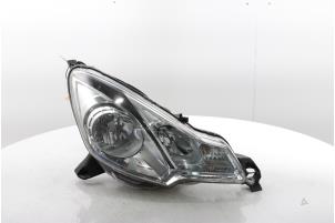Gebruikte Koplamp rechts Citroen C3 (SC) 1.0 Vti 68 12V Prijs € 150,00 Margeregeling aangeboden door Snuverink Autodemontage