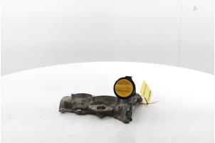 Gebruikte Kleppendeksel Renault Kadjar (RFEH) 1.3 TCE 160 FAP 16V Prijs € 100,00 Margeregeling aangeboden door Snuverink Autodemontage