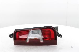 Gebruikte Achterlicht links Peugeot Partner (EA//EF/EN/EU) 1.5 BlueHDi 75 Prijs € 102,85 Inclusief btw aangeboden door Snuverink Autodemontage