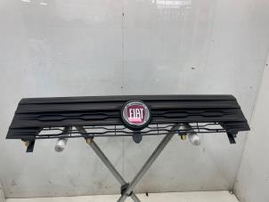 Gebruikte Frontpaneel Fiat Talento 2.0 EcoJet BiTurbo 145 Prijs € 300,00 Margeregeling aangeboden door Snuverink Autodemontage