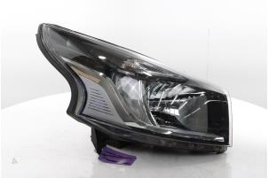 Gebruikte Rechter Koplamp Fiat Talento 2.0 EcoJet BiTurbo 145 Prijs € 250,00 Margeregeling aangeboden door Snuverink Autodemontage