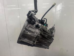 Gebruikte Versnellingsbak Fiat Talento 2.0 EcoJet BiTurbo 145 Prijs € 1.050,00 Margeregeling aangeboden door Snuverink Autodemontage