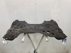 Gebruikte Subframe Peugeot 3008 II (M4/MC/MJ/MR) 1.2 12V e-THP PureTech 130 Prijs € 242,00 Inclusief btw aangeboden door Snuverink Autodemontage