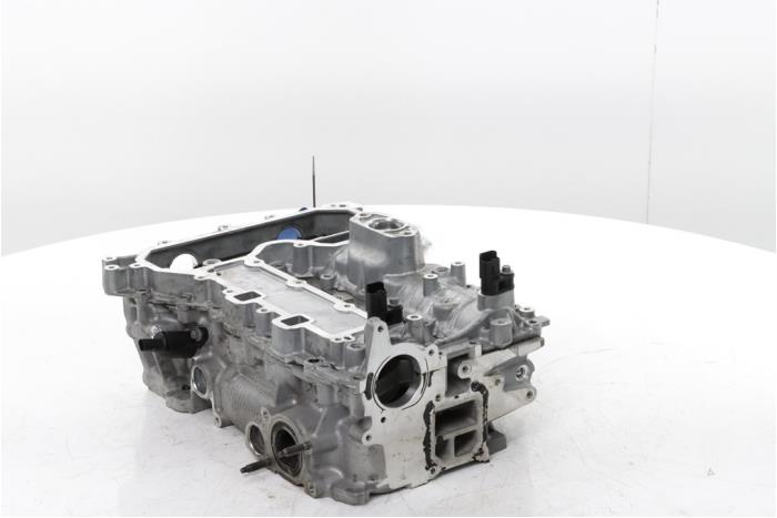 Cilinderkop van een Peugeot 5008 II (M4/MC/MJ/MR) 1.2 12V e-THP PureTech 130 2024
