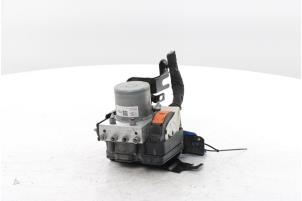 Gebruikte ABS Pomp Peugeot 3008 III 1.2 12V Hybrid 136 Prijs € 250,00 Margeregeling aangeboden door Snuverink Autodemontage