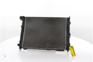 Gebruikte Radiateur Renault Captur II (RJB) 1.3 Mild Hybrid 140, TCe 140 16V Prijs € 150,00 Margeregeling aangeboden door Snuverink Autodemontage