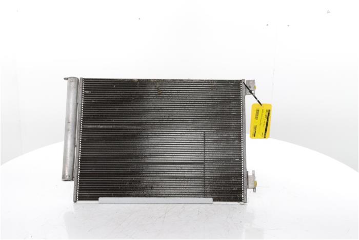 Gebruikte Airco Condensor Renault Captur II (RJB) 1.3 Mild Hybrid 140, TCe 140 16V Prijs € 55,00 Margeregeling aangeboden door Snuverink Autodemontage