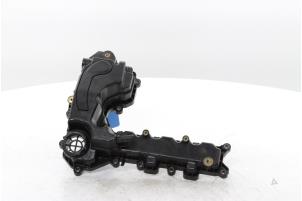 Gebruikte Kleppendeksel Peugeot 3008 II (M4/MC/MJ/MR) 1.2 12V e-THP PureTech 130 Prijs € 35,00 Margeregeling aangeboden door Snuverink Autodemontage