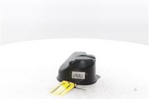 Gebruikte Versnellingsbakdeksel Renault Clio IV Estate/Grandtour (7R) 1.5 Energy dCi 90 FAP Prijs € 80,00 Margeregeling aangeboden door Snuverink Autodemontage