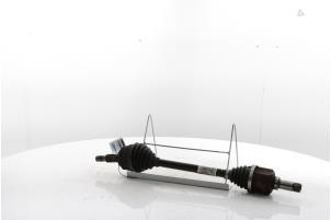 Gebruikte Steekas links-voor Peugeot 308 SW (L4/L9/LC/LJ/LR) 1.5 BlueHDi 130 Prijs € 100,00 Margeregeling aangeboden door Snuverink Autodemontage