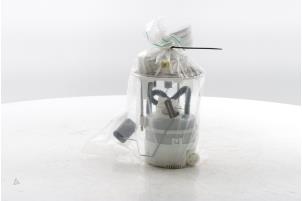 Gebruikte Tank element Pomp Peugeot 308 (L3/L8/LB/LH/LP) 1.2 12V e-THP PureTech 130 Prijs € 90,75 Inclusief btw aangeboden door Snuverink Autodemontage