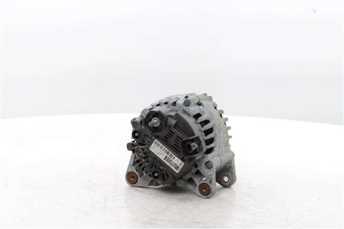 Dynamo van een Renault Clio IV (5R) 1.5 Energy dCi 90 FAP 2015