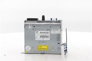 Gebruikte Radio Peugeot 508 SW (8E/8U) 2.0 RXH HYbrid4 16V Prijs € 300,00 Margeregeling aangeboden door Snuverink Autodemontage