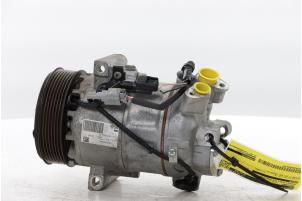 Gebruikte Aircopomp Renault Clio IV (5R) 0.9 Energy TCE 90 12V Prijs € 150,00 Margeregeling aangeboden door Snuverink Autodemontage